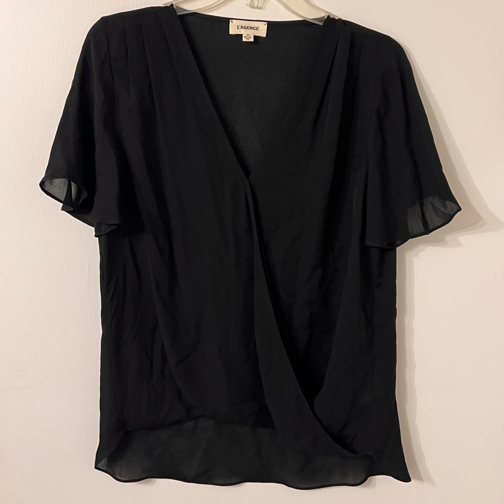 L’AGENCE KAREN BLACK SILK CHIFFON FLUTTER SLEEVE BLOUSE ✨